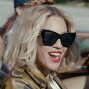 Le Spec Black Cat-Eye Sunglasses - Beyoncé